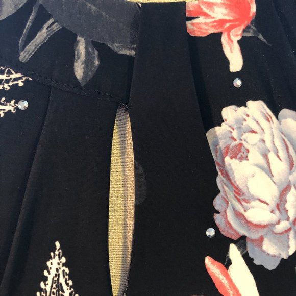 INC International Concepts Fitted Top: Size S - Picture 6 of 13